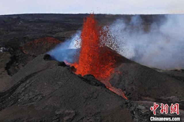 夏威夷火山喷发持续3天